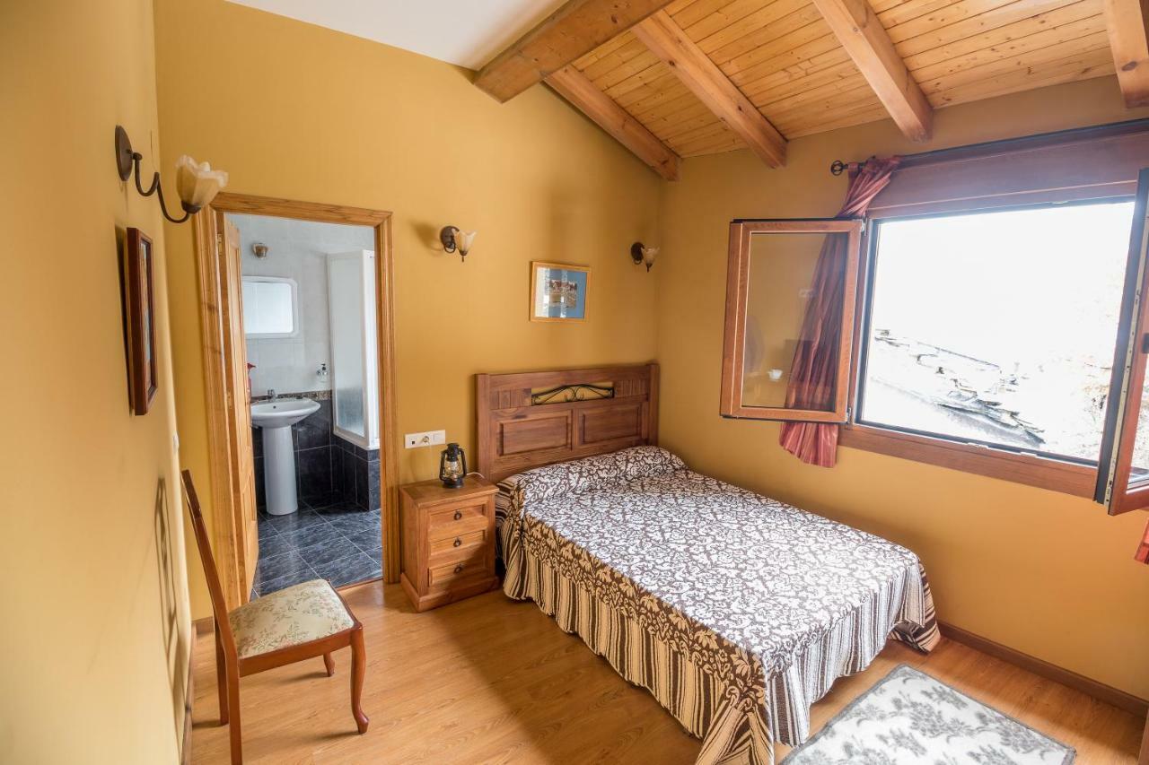 Casa Rural La Fuente Tejedo del Sil Pokój zdjęcie
