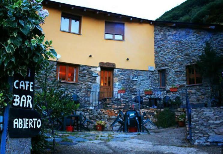 Casa Rural La Fuente Tejedo del Sil Zewnętrze zdjęcie
